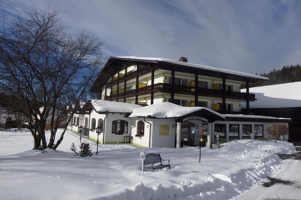 Landhotel Gruenwies -Bonsai-Wellness Garni (Adults Only) لوبيرغ المظهر الخارجي الصورة