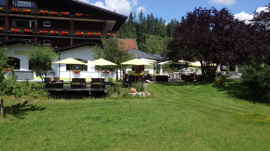 Landhotel Gruenwies -Bonsai-Wellness Garni (Adults Only) لوبيرغ المظهر الخارجي الصورة